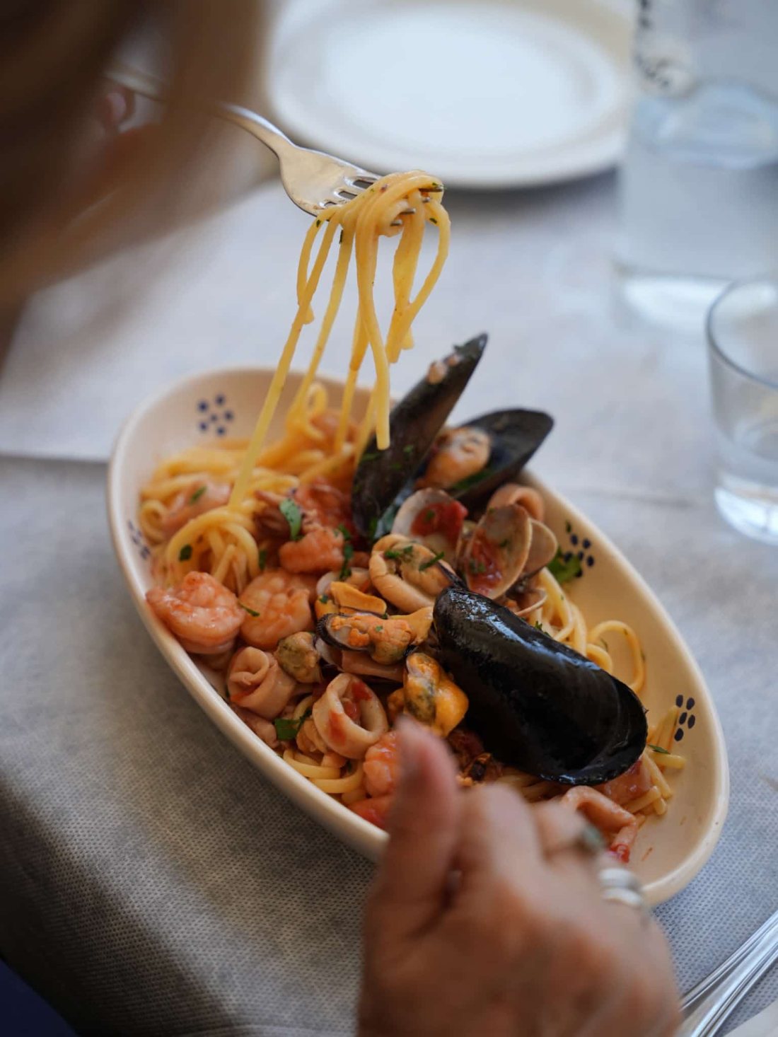 Spaghetti allo scoglio della tradizione salentina